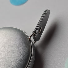 Lade das Bild in den Galerie-Viewer, Maßband, Kunstleder 150 cm in der Farbe Silber