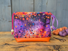 Lade das Bild in den Galerie-Viewer, Kleine Karo Bag mit viel Liebe handgenäht, Modell: Klecksi