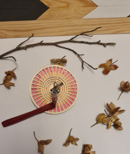 Lade das Bild in den Galerie-Viewer, Tragbarer Handgelenk-Garnhalter - Holz, Zubehör für Stricken & Häkeln Modell: 2