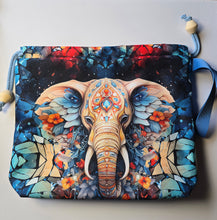 Lade das Bild in den Galerie-Viewer, Große Karo Bag, mit viel Liebe handgenäht, Modell Elefant