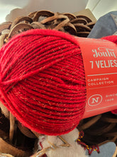 Lade das Bild in den Galerie-Viewer, NOVITA, Jouluraita 7 VELJESTÄ, Aran Medium, Farbe: 5461, 150 Gramm, 300 Meter