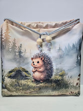 Lade das Bild in den Galerie-Viewer, Große Karo Bag, mit viel Liebe handgenäht, Modell: Igel