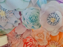 Lade das Bild in den Galerie-Viewer, Kleine Karo Bag mit viel Liebe handgenäht, Modell: Blütenpracht