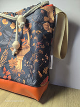 Lade das Bild in den Galerie-Viewer, Große Karo Bag, mit viel Liebe handgenäht, Pilze mit Boden