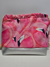 Lade das Bild in den Galerie-Viewer, Kleine Karo Bag mit viel Liebe handgenäht, Modell: Flamingo