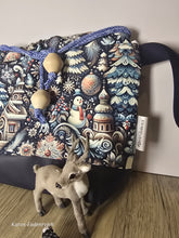 Lade das Bild in den Galerie-Viewer, Weihnachten, kleine Karo Bag mit viel Liebe handgenäht, Modell: Mitternachts-Eiszauber!