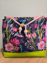 Lade das Bild in den Galerie-Viewer, Große Karo Bag, mit viel Liebe handgenäht,Modell: Eisvogel