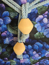 Lade das Bild in den Galerie-Viewer, Große Karo Bag, mit viel Liebe handgenäht, Modell Hortensie