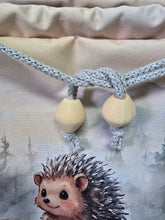 Lade das Bild in den Galerie-Viewer, Große Karo Bag, mit viel Liebe handgenäht, Modell: Igel
