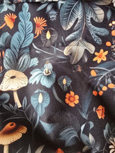 Lade das Bild in den Galerie-Viewer, Große Karo Bag, mit viel Liebe handgenäht, Modell: Herbst

