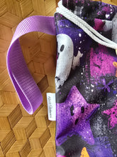 Lade das Bild in den Galerie-Viewer, Große Karo Bag, mit viel Liebe handgenäht, Modell: ☆ 👻,  purpur Boden
