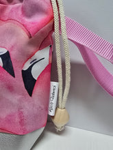 Lade das Bild in den Galerie-Viewer, Kleine Karo Bag mit viel Liebe handgenäht, Modell: Flamingo
