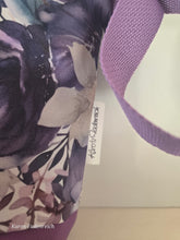 Lade das Bild in den Galerie-Viewer, Kleine Karo Bag mit viel Liebe handgenäht, Modell: Blütentraum!
