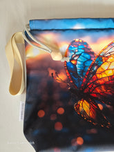 Lade das Bild in den Galerie-Viewer, Große Karo Bag, mit viel Liebe handgenäht, Modell Schmetterling

