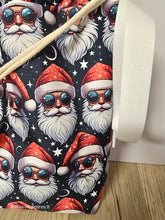 Lade das Bild in den Galerie-Viewer, Weihnachten, Große Karo Bag, mit viel Liebe handgenäht, Modell Santa
