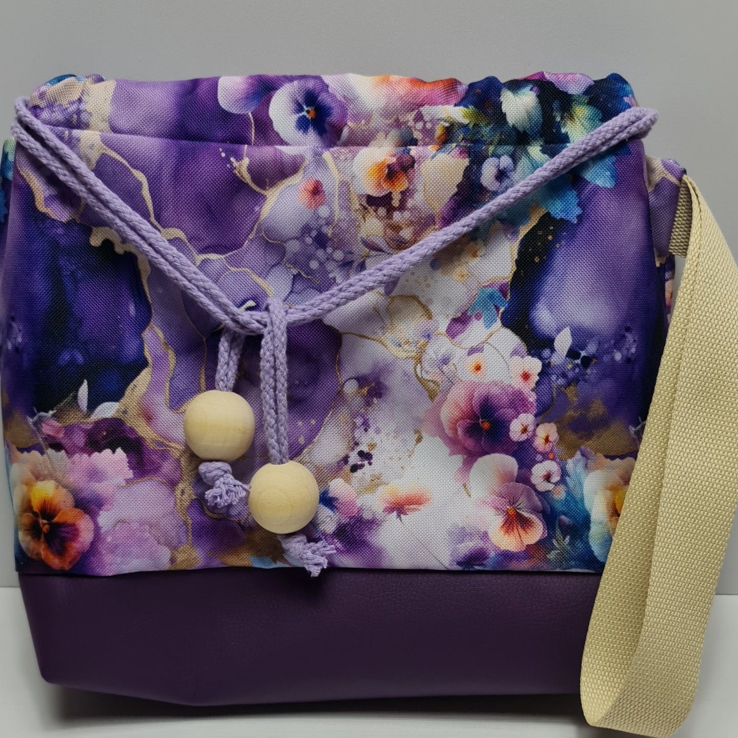 Kleine Karo Bag mit viel Liebe handgenäht, Modell Blumen in Miefstütterchen