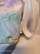 Lade das Bild in den Galerie-Viewer, Kleine Karo Bag mit viel Liebe handgenäht, Modell Sweet Dreams
