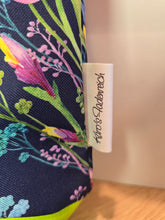 Lade das Bild in den Galerie-Viewer, Kleine Karo Bag mit viel Liebe handgenäht, Modell: Eisvogel
