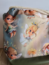 Lade das Bild in den Galerie-Viewer, Kleine Karo Bag mit viel Liebe handgenäht, Modell: Feenglück
