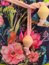 Lade das Bild in den Galerie-Viewer, Kleine Karo Bag mit viel Liebe handgenäht, Modell: Eisvogel
