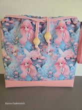 Lade das Bild in den Galerie-Viewer, Große Karo Bag, mit viel Liebe handgenäht, Modell Fairy blau/rosa mit Boden
