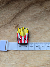 Lade das Bild in den Galerie-Viewer, Maschenstopper Stricknadelstopper Pommes

