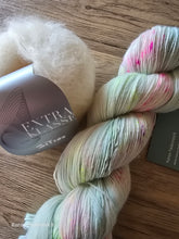 Lade das Bild in den Galerie-Viewer, Nimm was da ist!,  Single Garn , Lace, 100 Gramm , 580 Meter, mit Liebe handgefärbt, 1x Extraklasse von AZ
