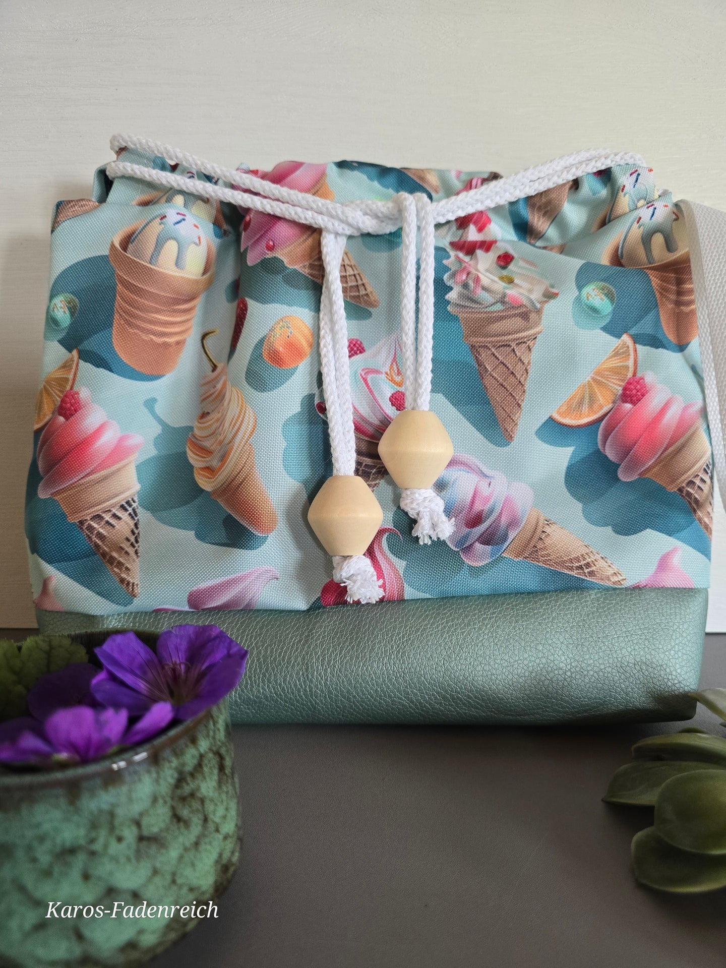 Kleine Karo Bag mit viel Liebe handgenäht, Modell Lust auf Eis, grün