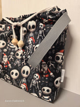 Lade das Bild in den Galerie-Viewer, Halloween Große Karo Bag, mit viel Liebe handgenäht, Sklettomania
