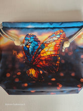 Lade das Bild in den Galerie-Viewer, Große Karo Bag, mit viel Liebe handgenäht, Modell Schmetterling
