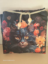 Lade das Bild in den Galerie-Viewer, Große Karo Bag, mit viel Liebe handgenäht,Dunkle Katze!
